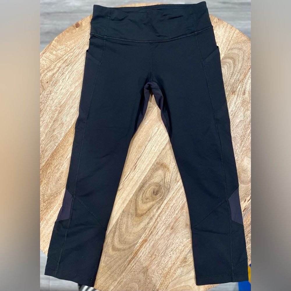 Lululemon Black Cropped Leggings